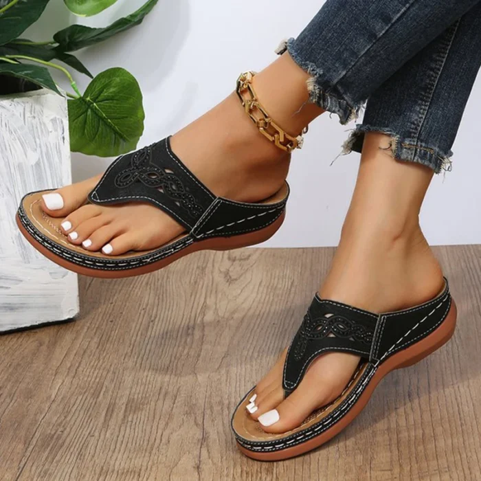 Clip Toe Wedge Sandals